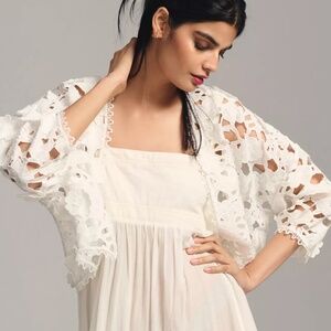 Anthropologie Floral Appliqué Shrug | White | One Size | NWT